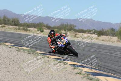 media/Oct-05-2025-CVMA (Sun) [[beeef4f201]]/Race 3-Amateur Supersport Middleweight/